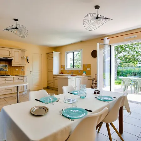 Maison Spacieuse Pour 4 Avec Jardin Et Terrasse Pleurtuit