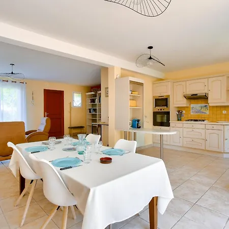 Maison Spacieuse Pour 4 Avec Jardin Et Terrasse Vakantiehuis *